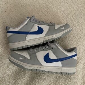 Nike Dunks - Womens